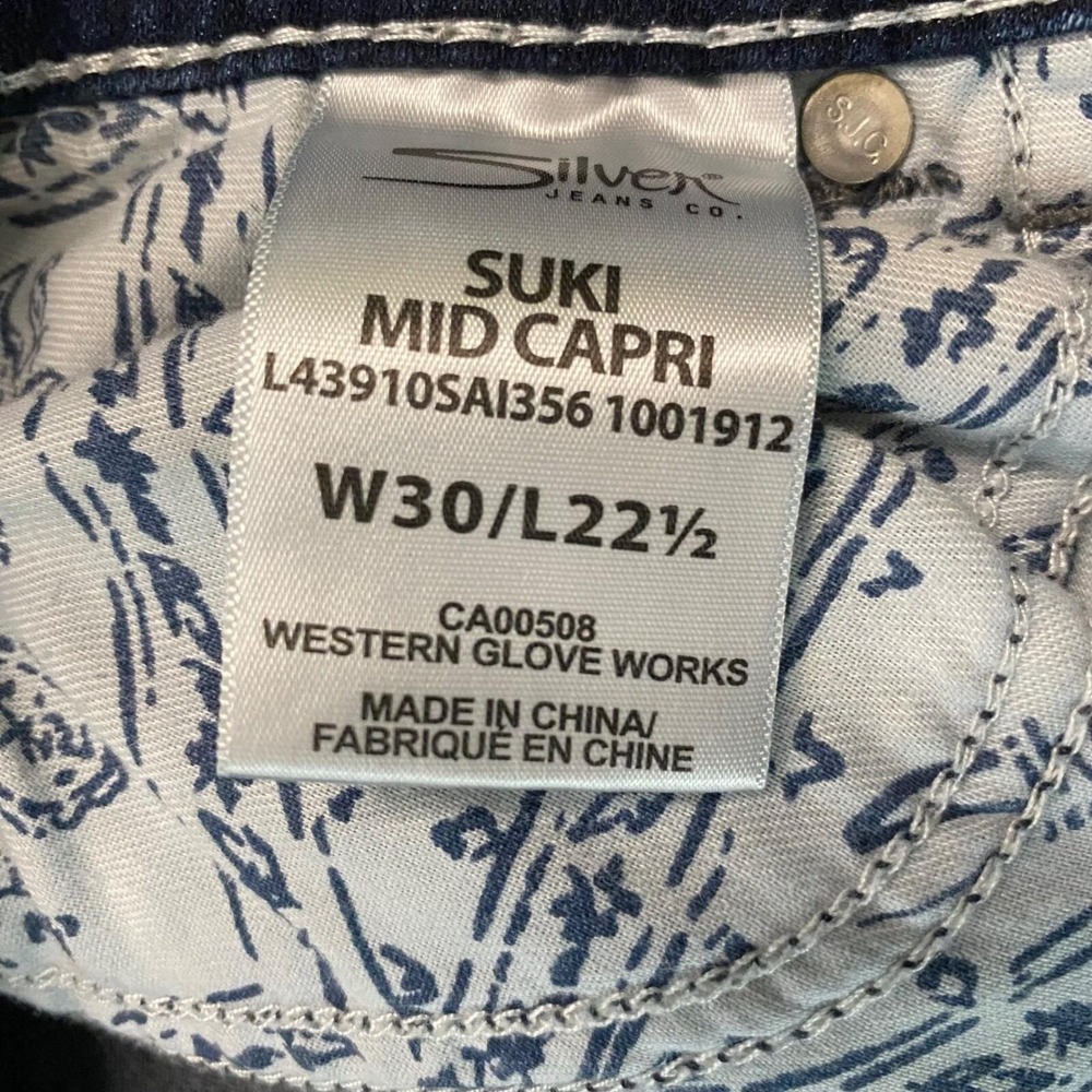 Silver Jeans Co Fluid Denim Suki Capri's Women's Embellished Pockets 30/22.5 EUC - Picture 13 of 14